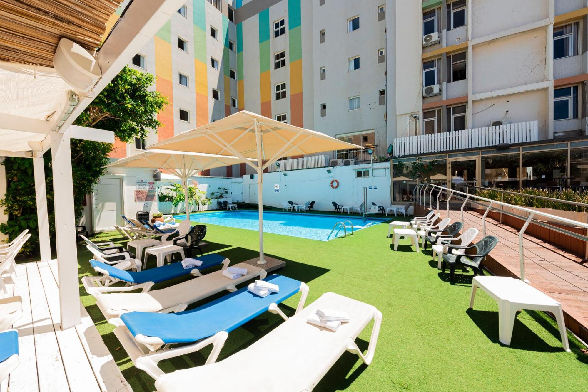 Basel Hotel *