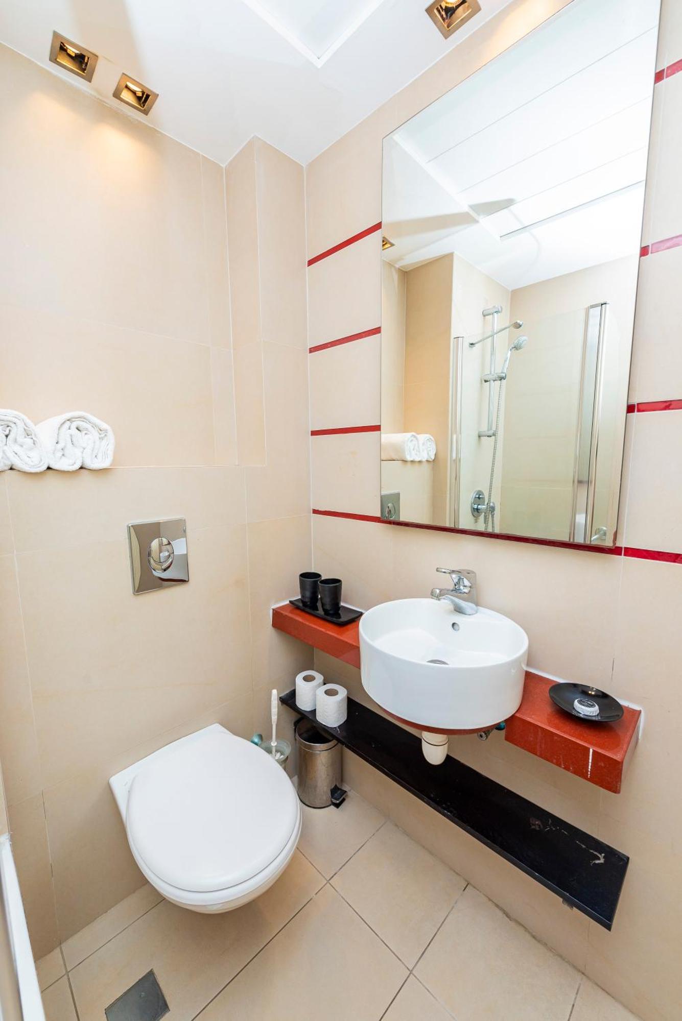 Hotel Basel *